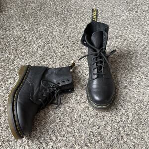 Dr. Martens Women's 1460 Black Leather Lace Up Combat Pascal Size US 7